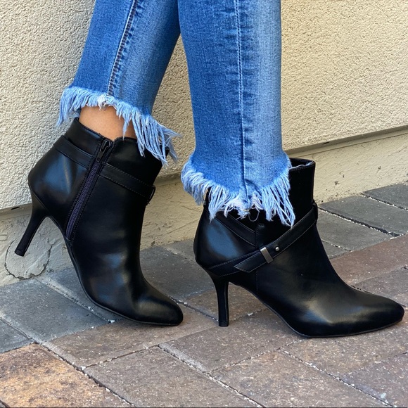 Black Leather Pointy Toe Stiletto Heel Ankle Boots - Picture 6 of 8